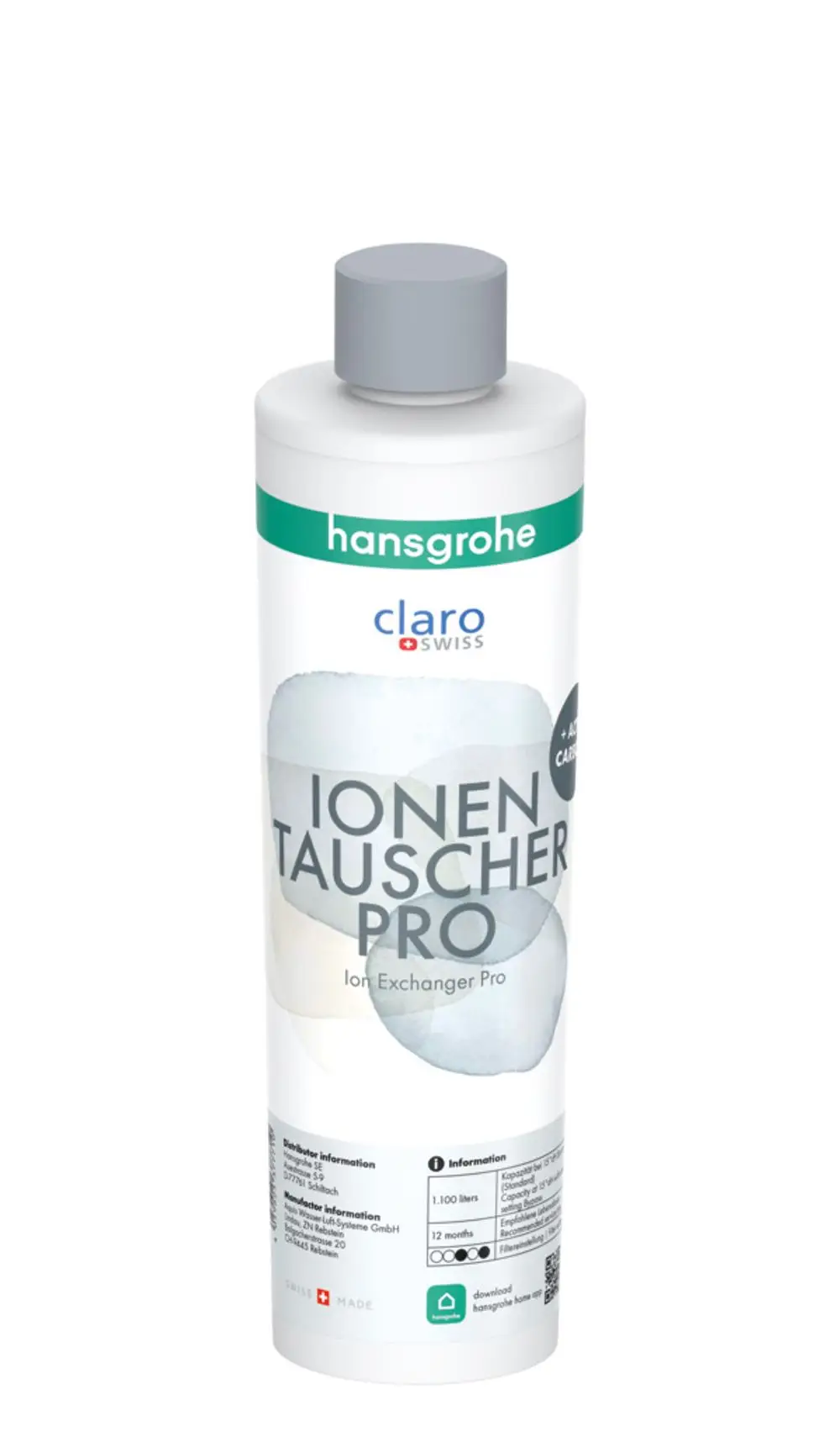 Weißer Behälter mit grauem Deckel, beschriftet mit "hansgrohe", enthält Informationen zu einem Ionenaustauscher und Aktivkohlefilter. Abgebildet sind auch Daten zu Hersteller und Verwendungsdauer.